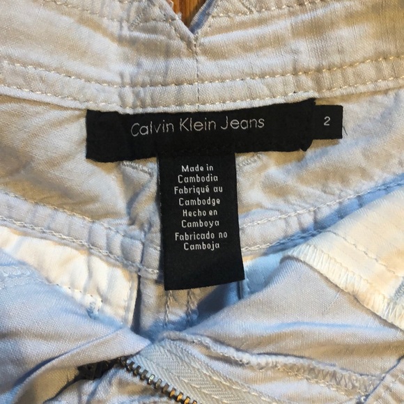 🦋Calvin Klein Light Blue Linen Short - Picture 4 of 4